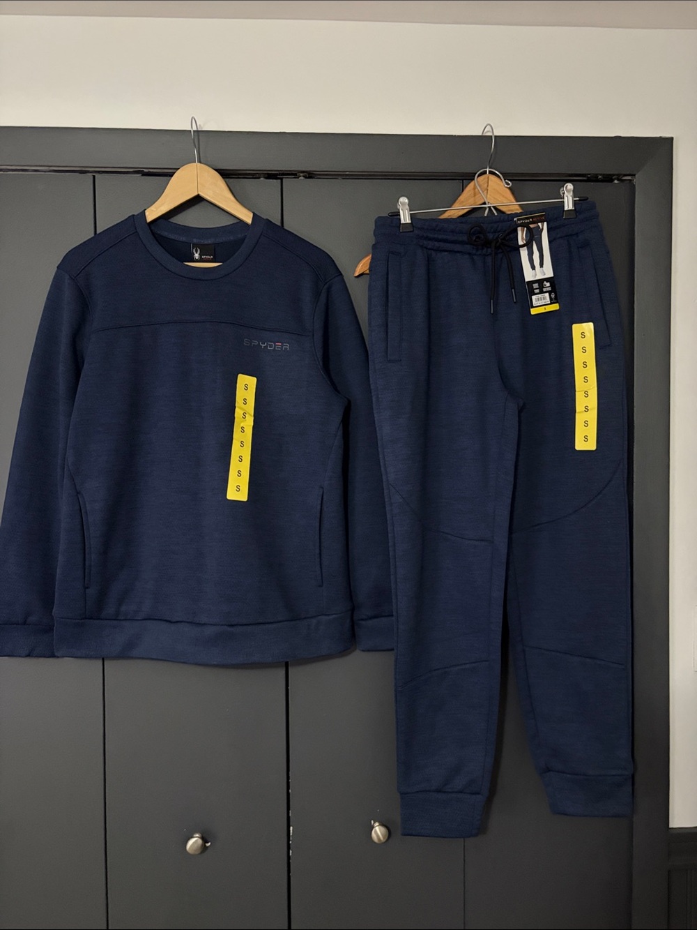Spyder Men’s Navy Blue Sweatshirt & Jogger Set, size small, NWT